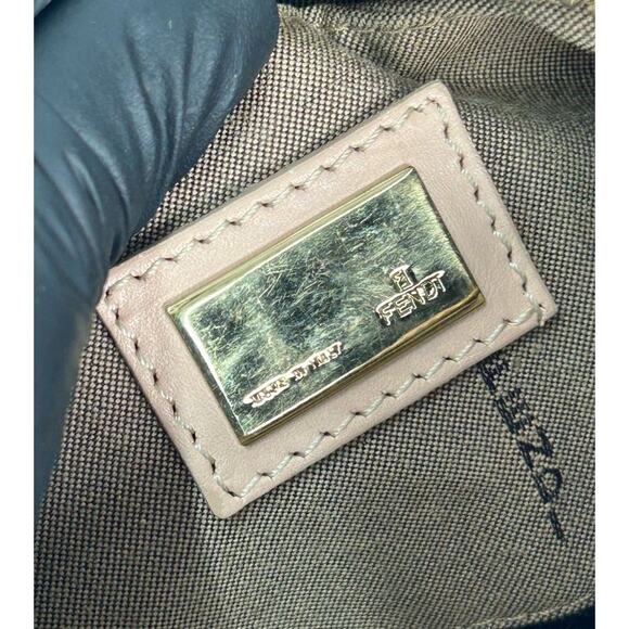 FENDI Light Pink Zucca Messenger Crossbody Bag C-A27658 - Picture 8 of 9